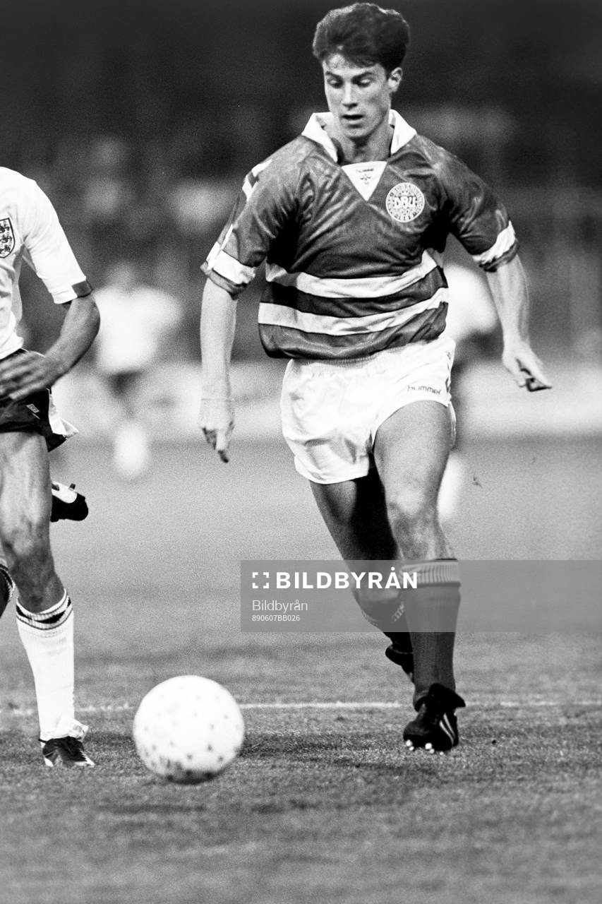 Fotboll, Danmark - England, 1-1: Brian Laudrup, Danmark.