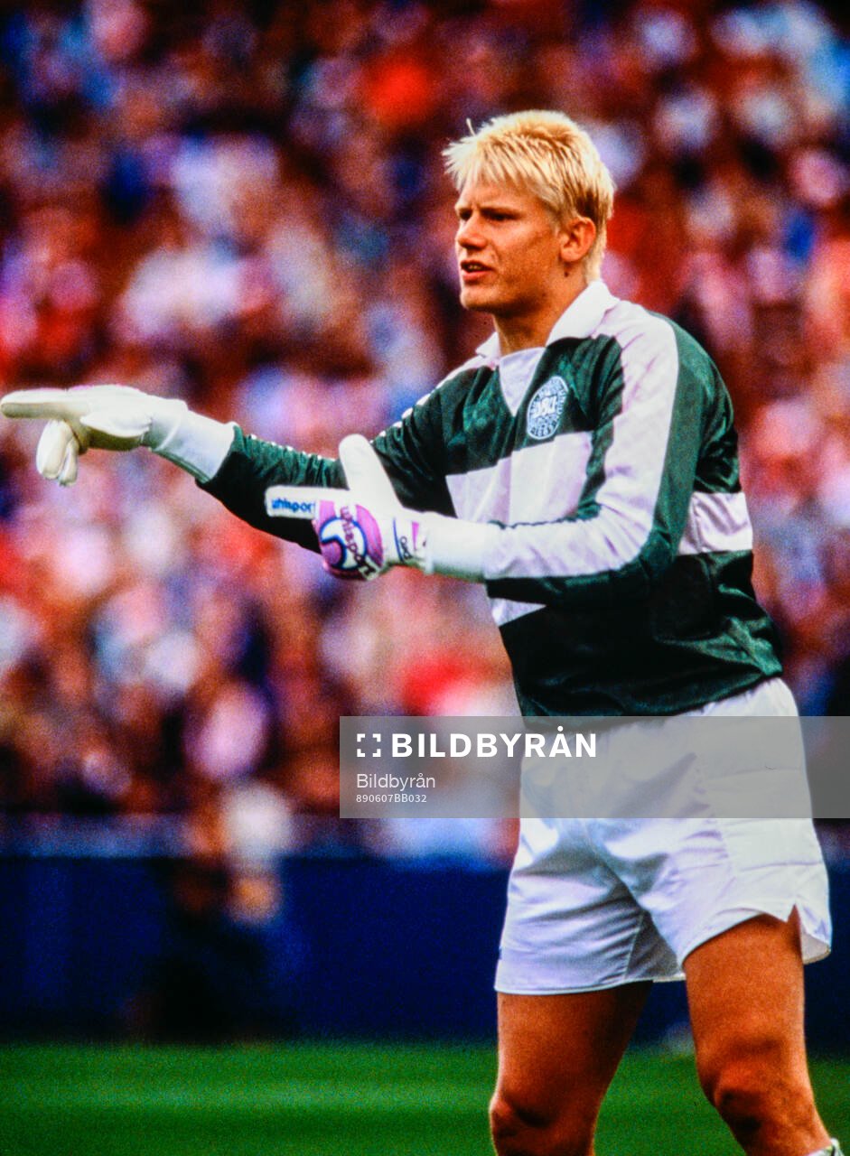 Danmarks målvakt Peter Schmeichel. Football, Friendly,