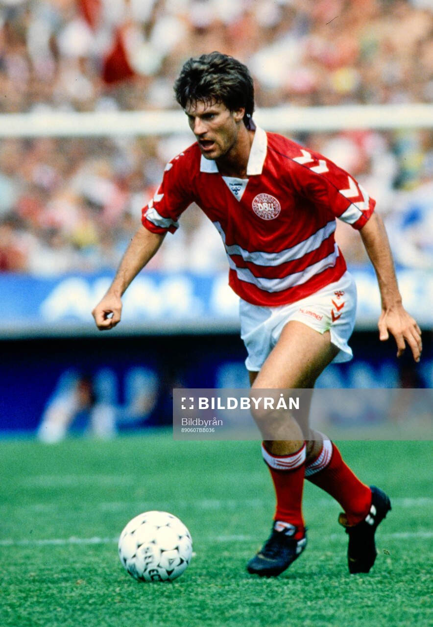 Danmarks Michael Laudrup. Football, Friendly, Denmark v
