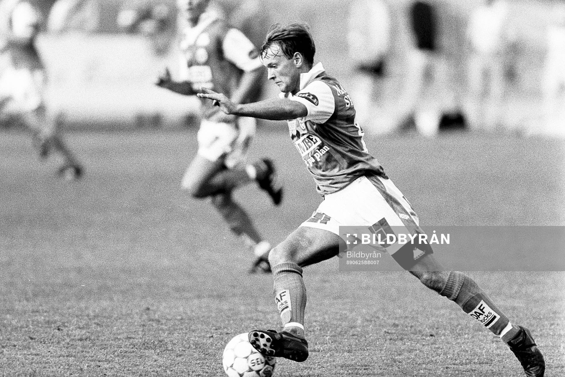 Jim Tolmie, Markaryd med bollen