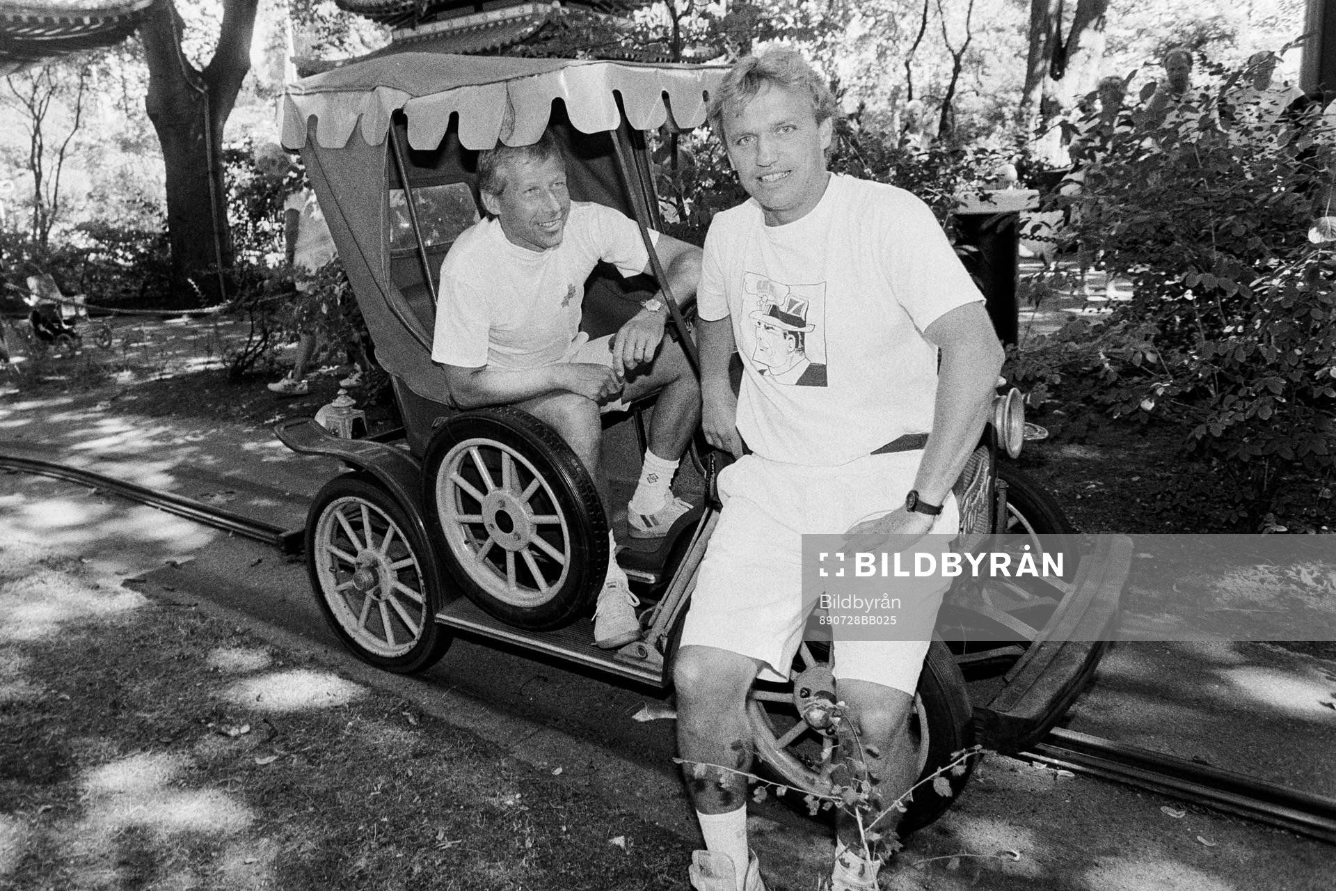 Besök på Tivoli. Conny Torstensson och Benno Magnusson