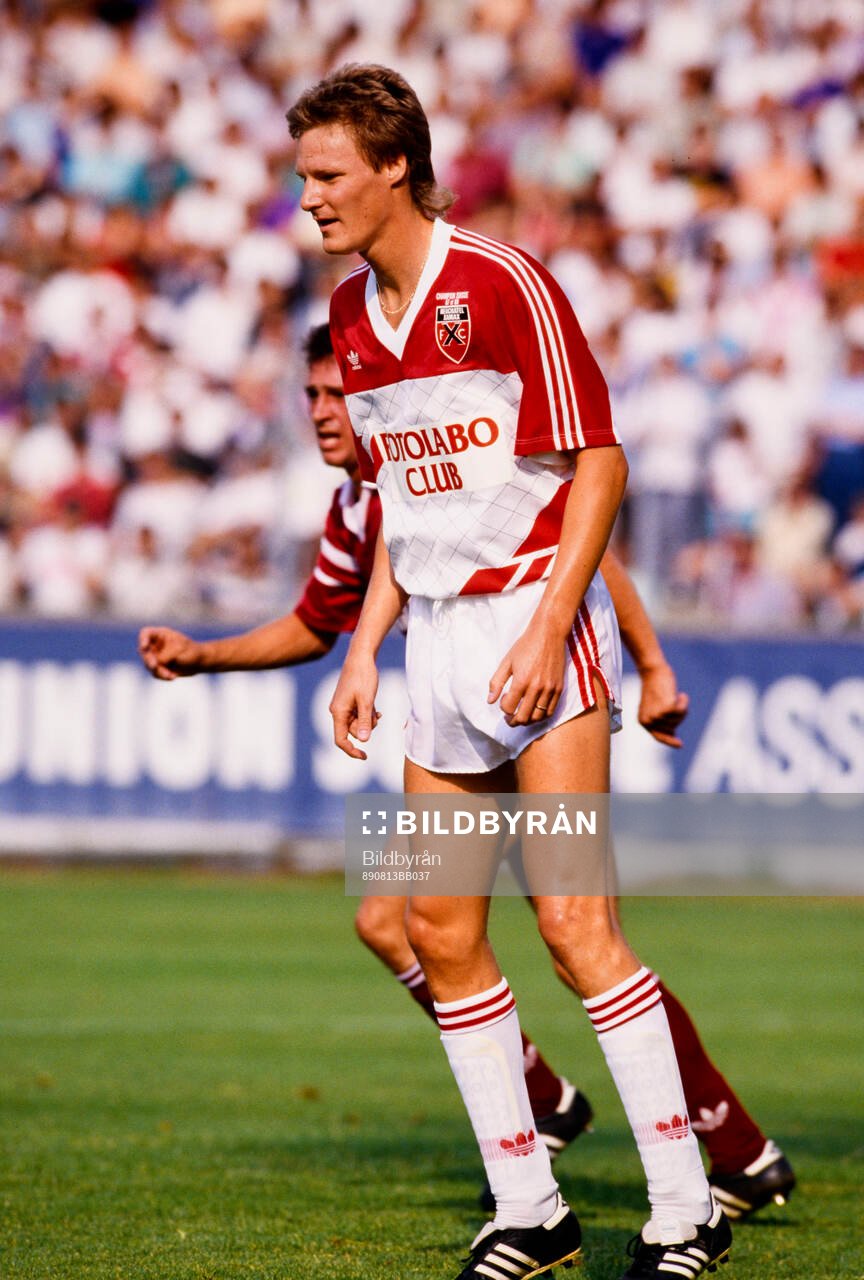Peter Lönn. Football, Swiss League: Peter Lonn, Neuchatel