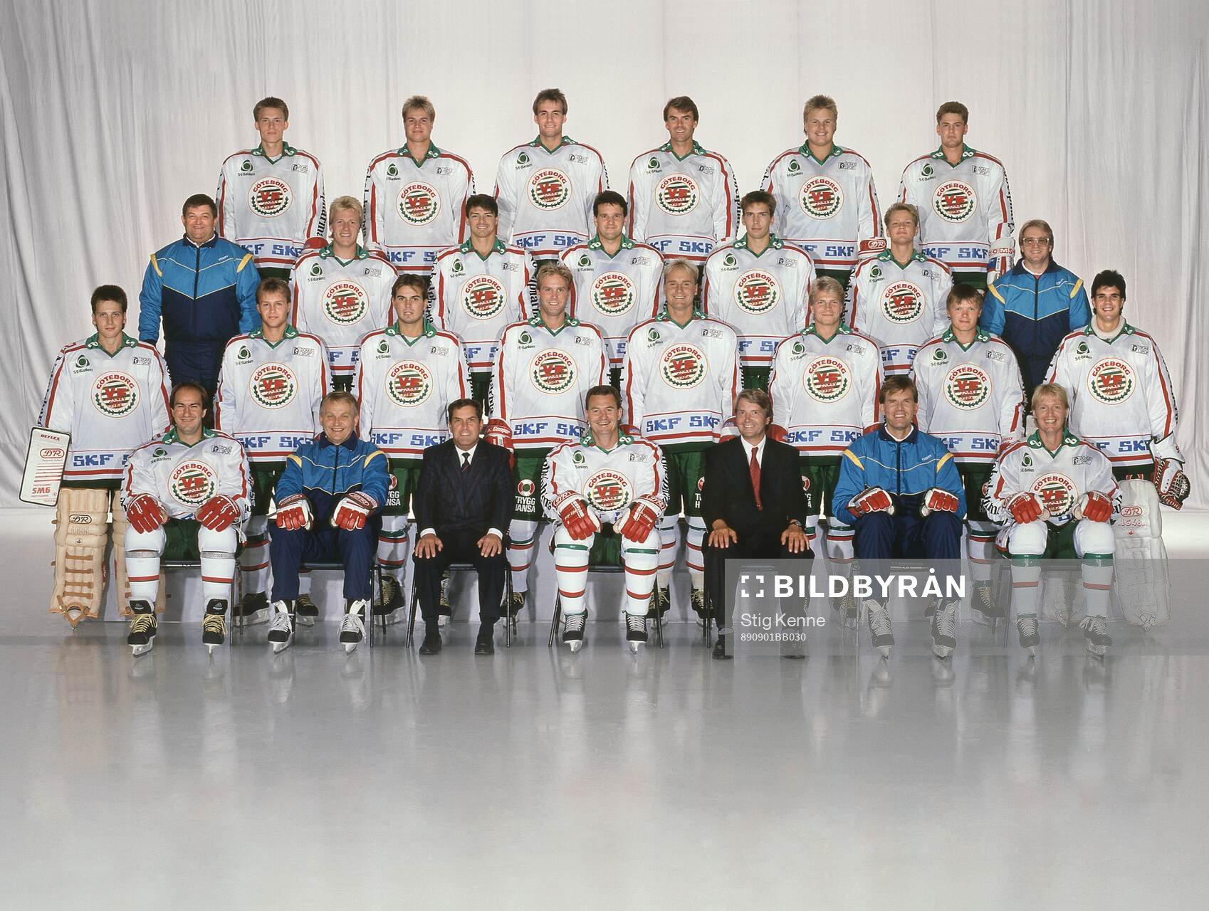 Spelare och personal i Västra Frölunda