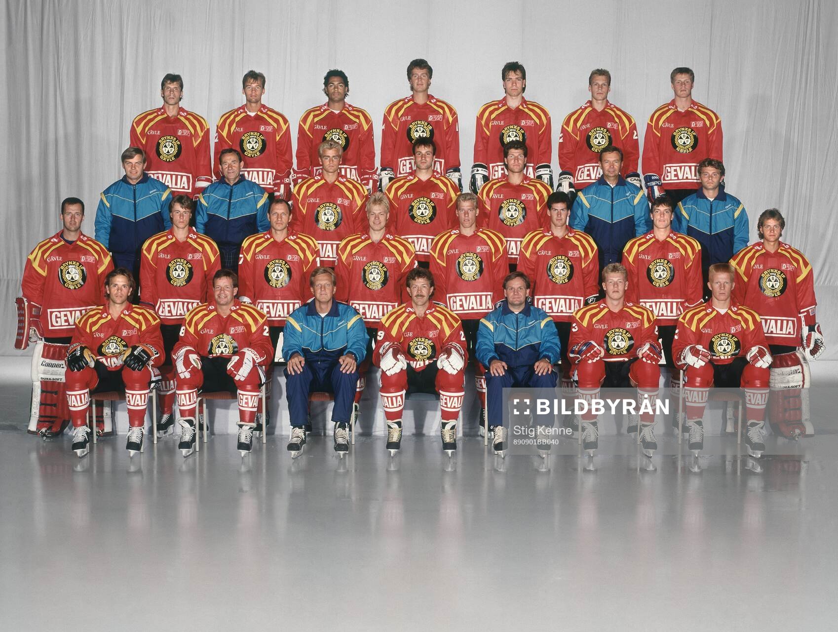Spelare och personal i Brynäs