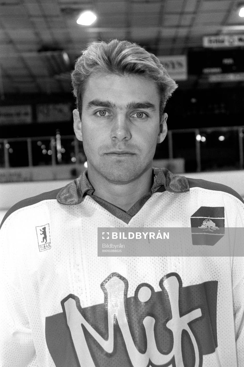 Carl-Erik Larsson