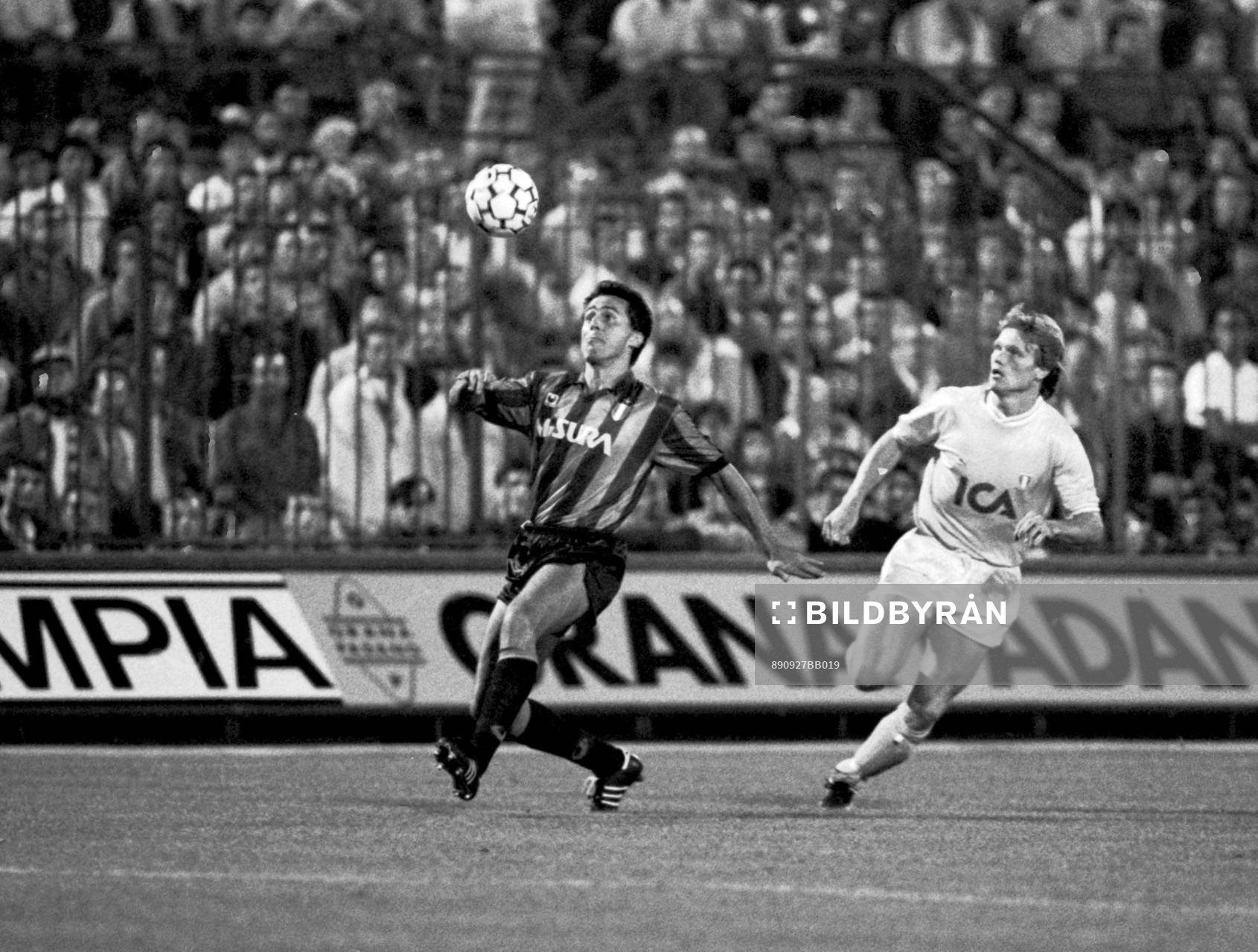 Leif Engqvist med bollen i sikte