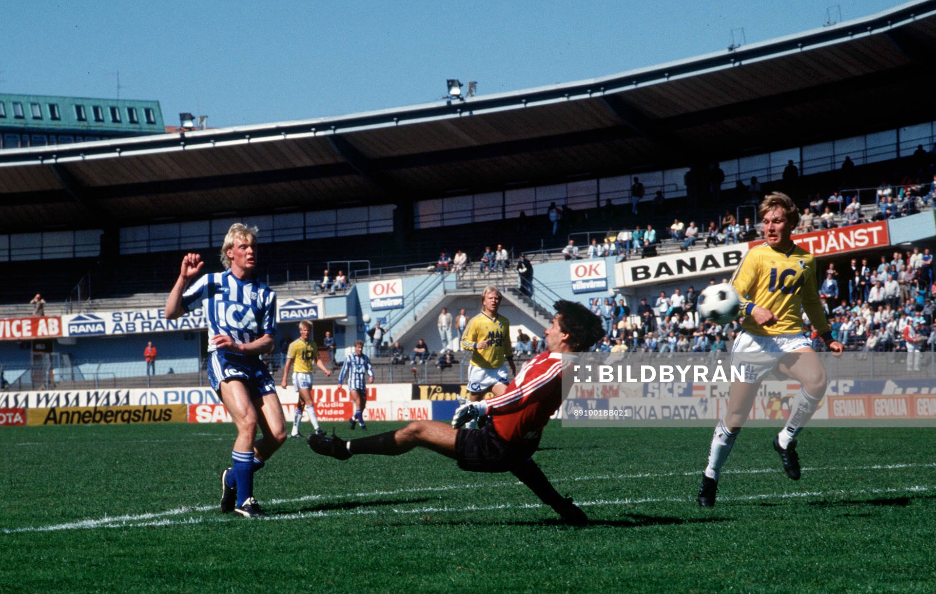 Klas Ingesson, Göteborg gör mål på Björn Nordgren,