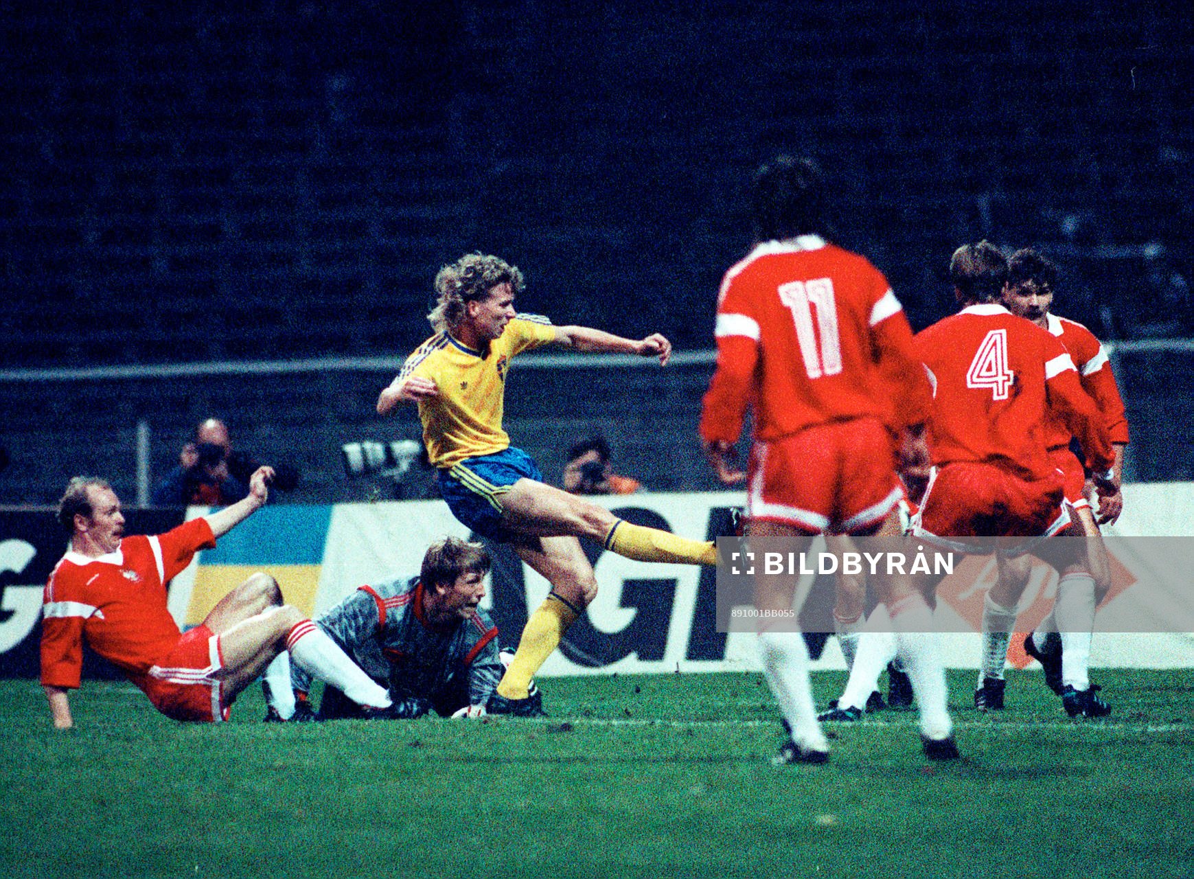 Johnny Ekström, Sverige gör mål
