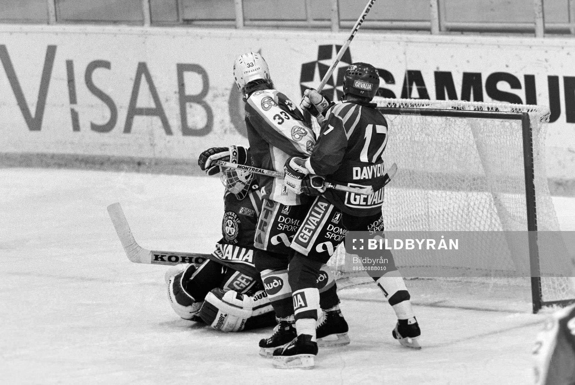 Michael Sundlöv, målvakt och Nikolaj Davydkin, Brynäs