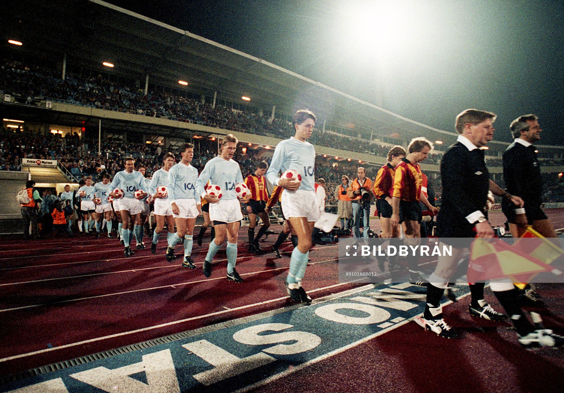 Per Ågren leder Malmö in på Malmö Stadion