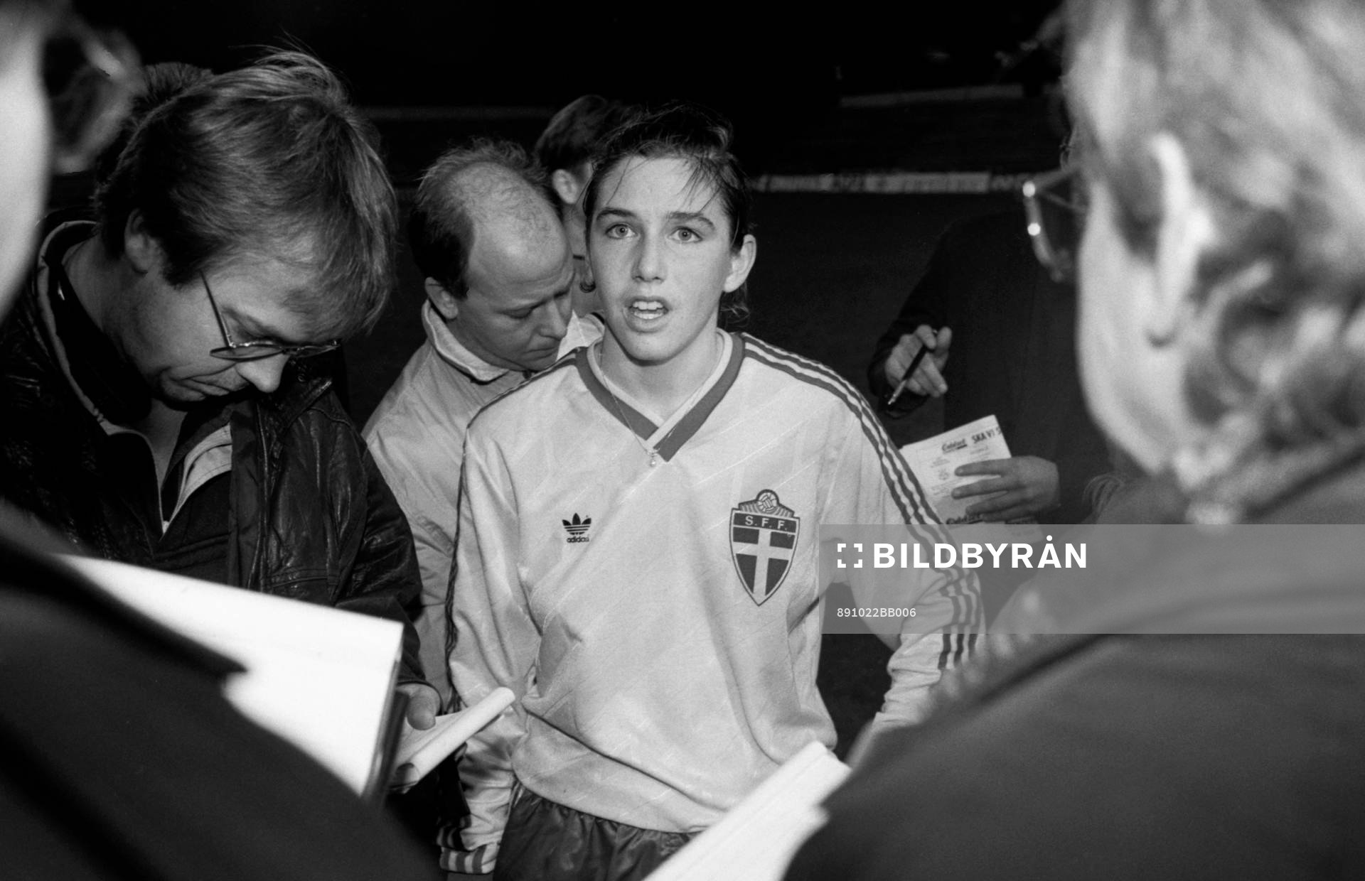  Susanne Hedberg, Sverige. pratar med pressen efter matchen mellan Sverige - Polen. 