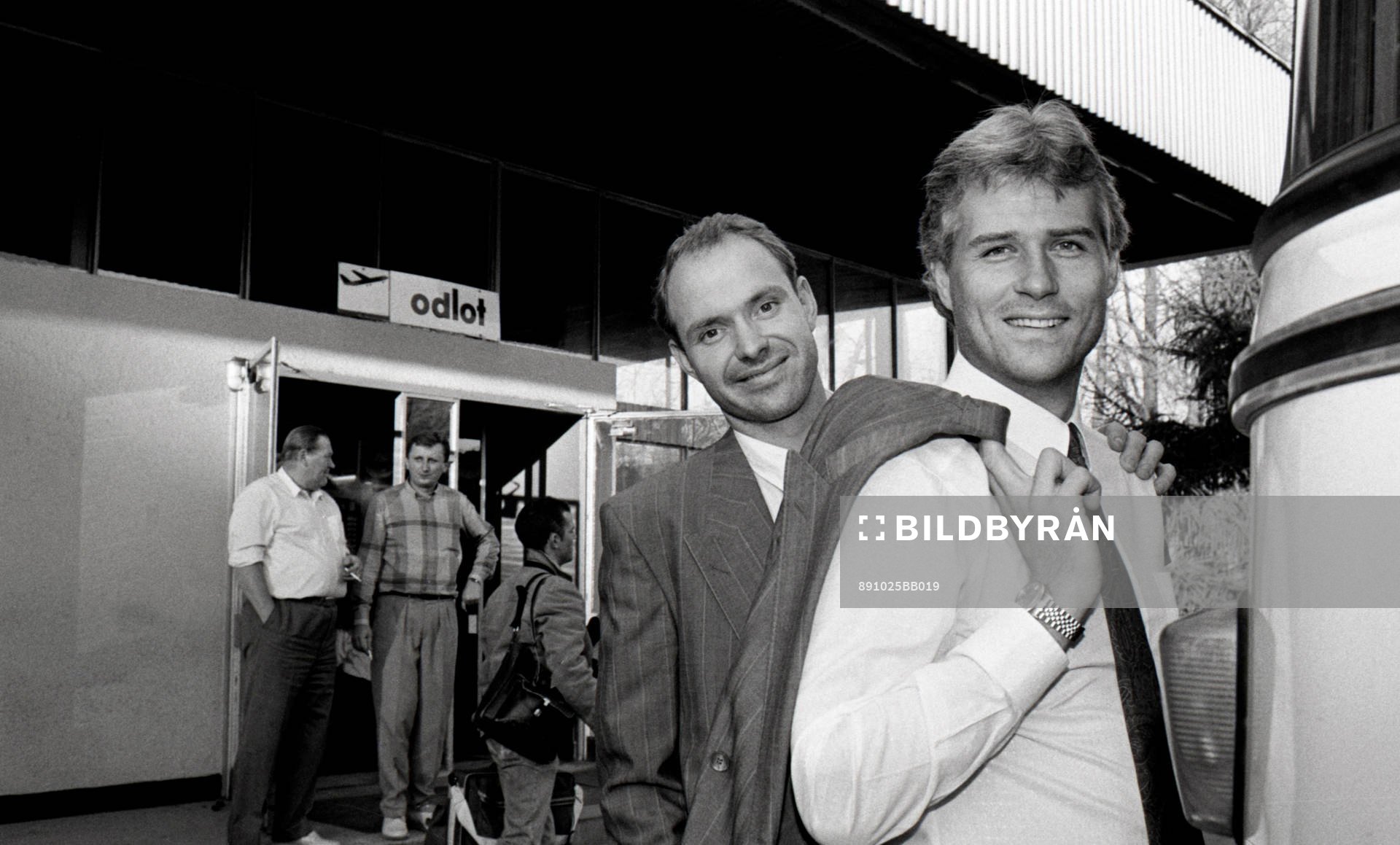 Thomas Ravelli och Glenn Hysén, Sverige