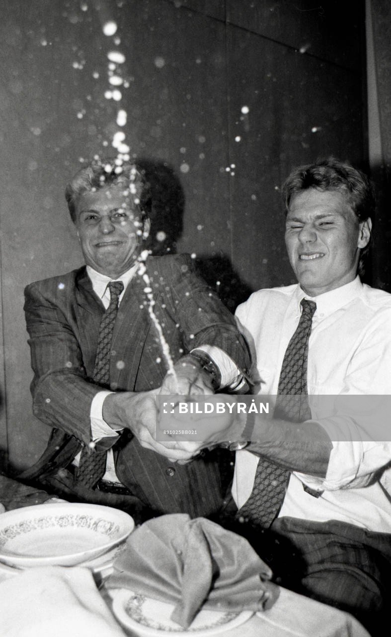 Jubel. Glädje, Firande.  Jonas Thern och Joakim Persson