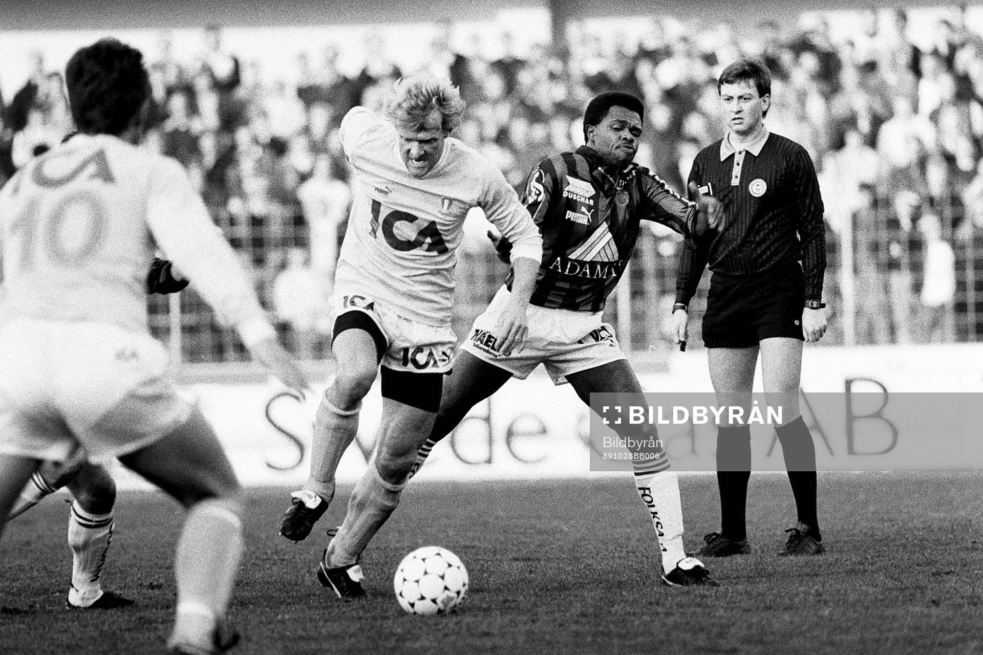 Håkan Lindman, Malmö med bollen utmanas av gais Samir