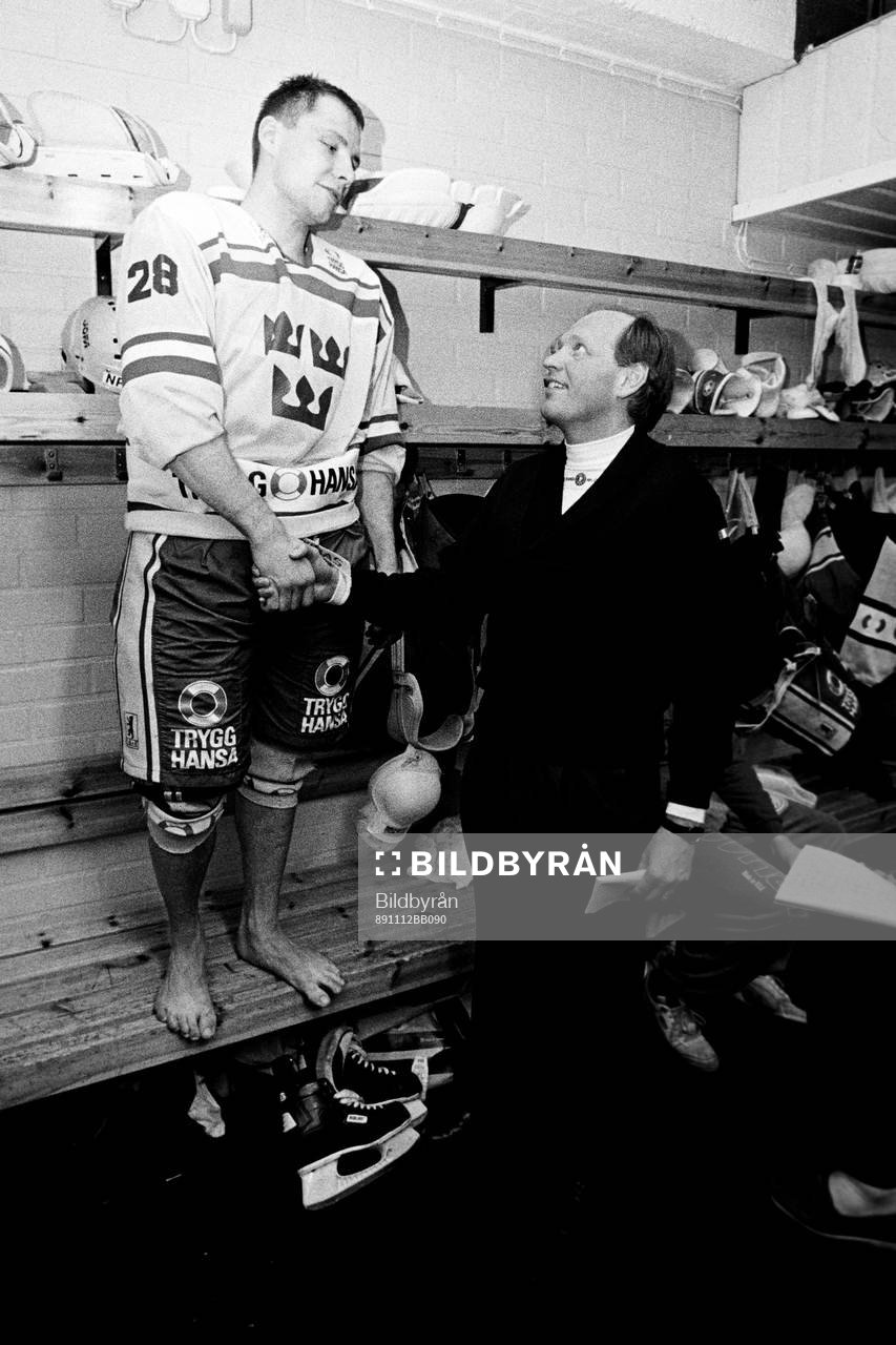 Thomas Bjuhr och sveriges förbundskapten Tommy Sandlin