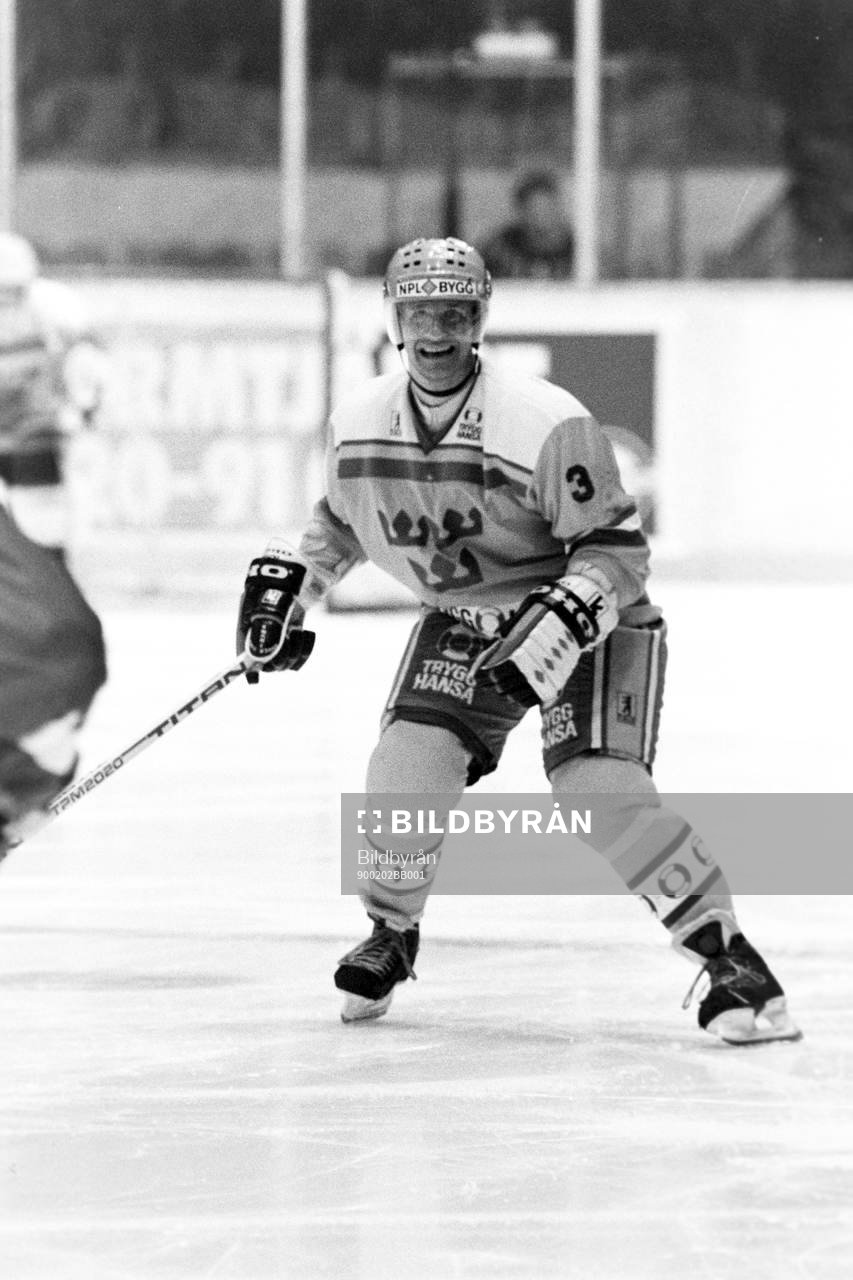Tomas Jonsson, Sverige