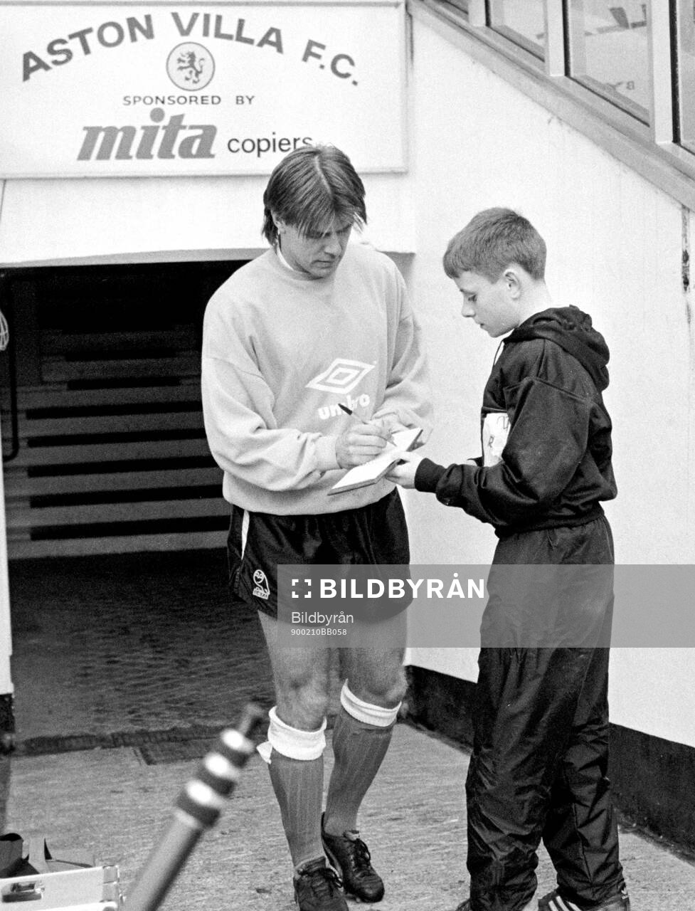 Football, Barclays League Division 1, England 1989-1990,