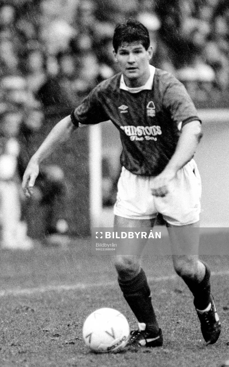 Football, League Cup, England 1989-1990, Semifinal, Nottingham Forest - Coventry: Brian Laws of Nottingham Forest.