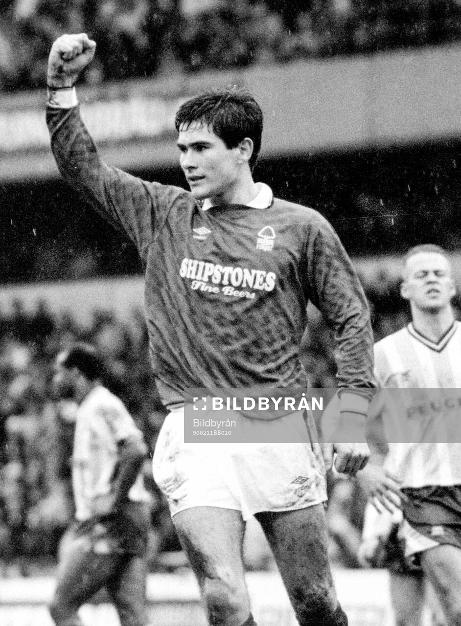 Football, League Cup, England 1989-1990, Semifinal, Nottingham Forest - Coventry: Nigel Clough of Nottingham Forest celebrates after scoring 1-0 on a penalty.