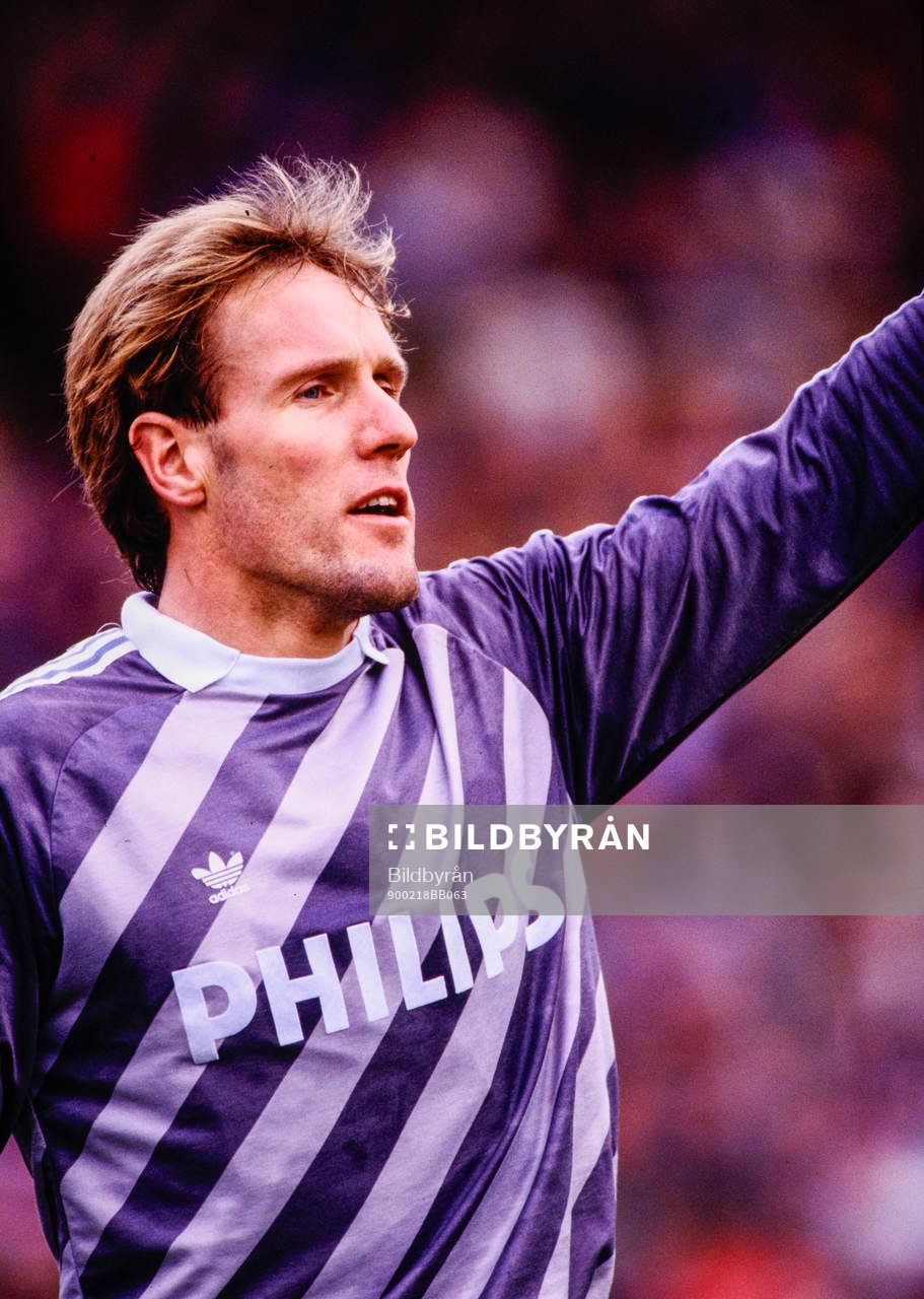 Hans van Breukelen, goalkeeper, PSV