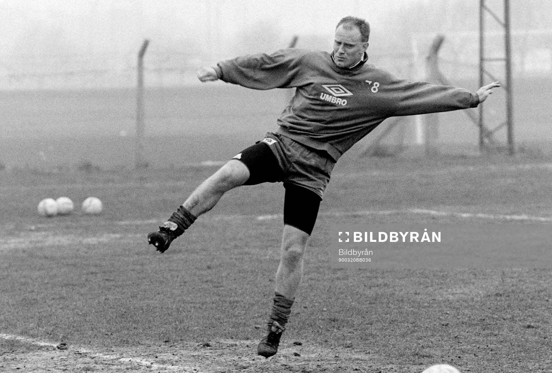 Football, Second Division, England 1989-1990, Oldham Athletic: Oldhams Andy Ritchie at the training ground.