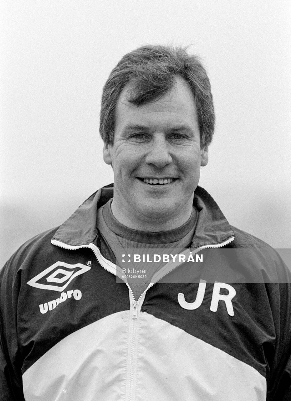 Football, Second Division, England 1989-1990, Oldham Athletic: Oldhams manager Joe Royle at the training ground.