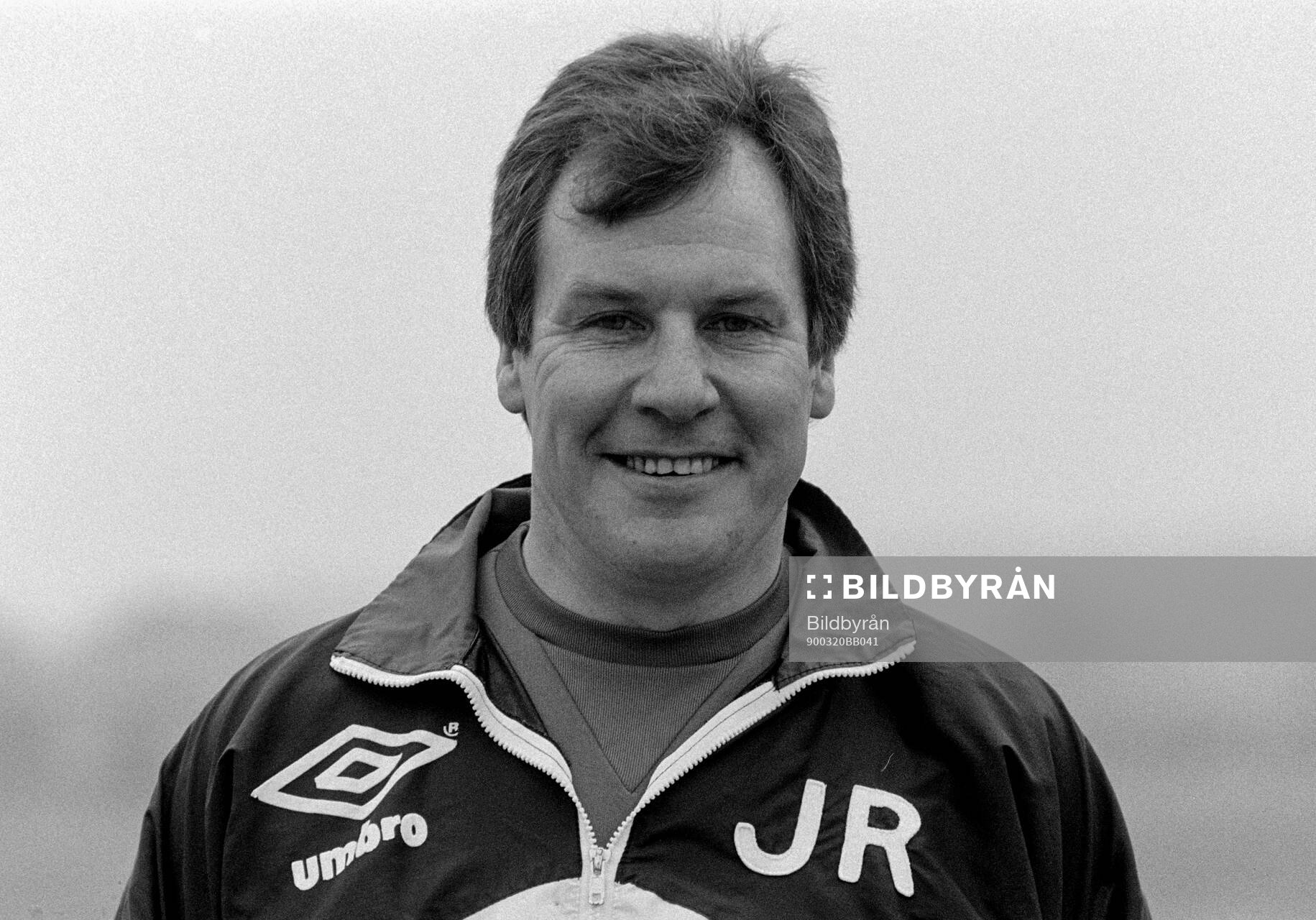 Football, Second Division, England 1989-1990, Oldham Athletic: Oldhams manager Joe Royle at the training ground.