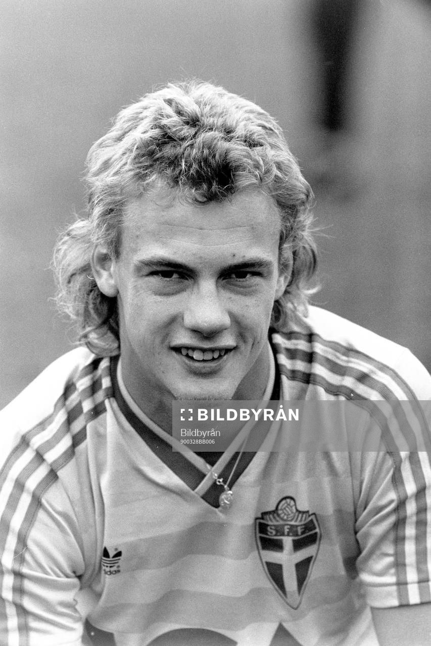 Jonas Olsson, Sverige