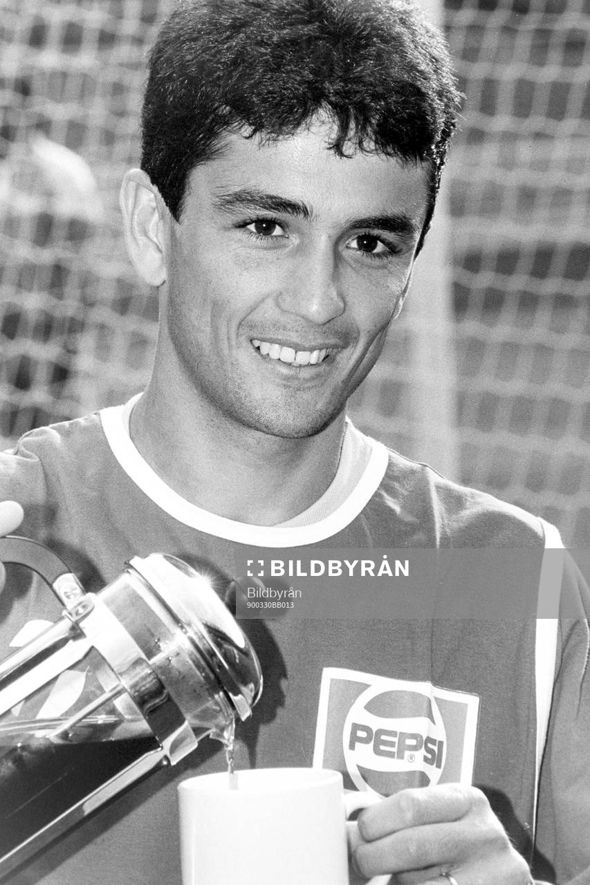 Fotboll, VM, Brasilien, förhands: Bebeto