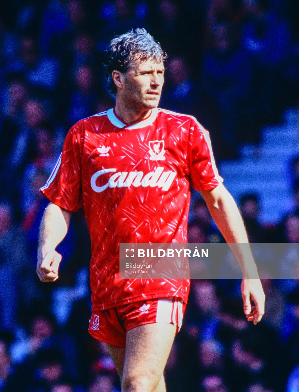 Football, England, Barclays League Division 1, Liverpool - Southampton: Liverpools Glenn Hysen.
