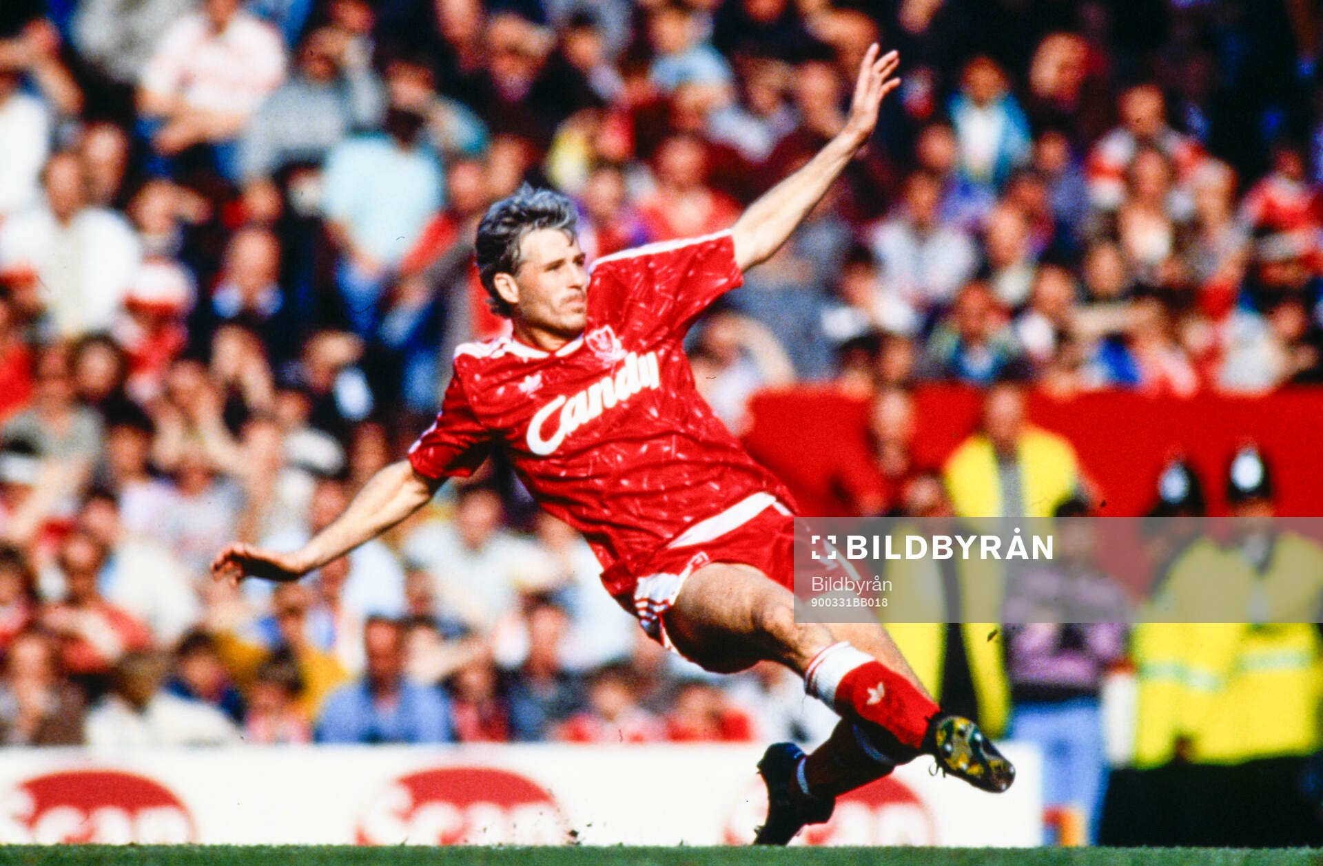 Football, England, Barclays League Division 1, Liverpool - Southampton: Liverpools Glenn Hysen.