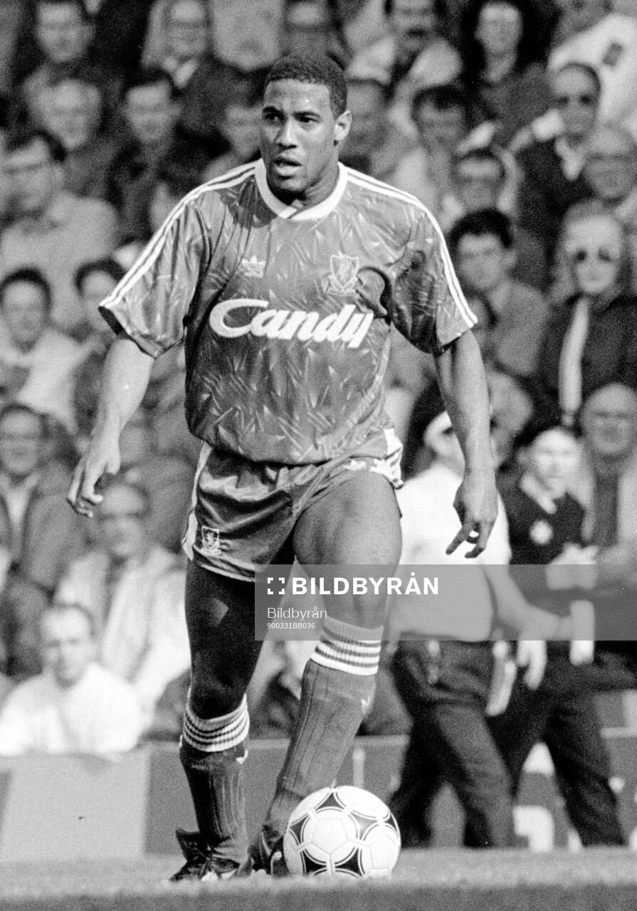 Football, England, Barclays League Division 1, Liverpool -