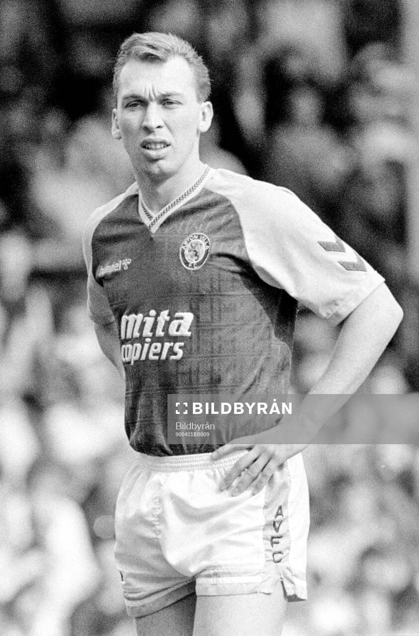 Football, Barclays League Division 1 1989-1990, Aston Villa - Manchester City: Aston Villas David Platt. 
