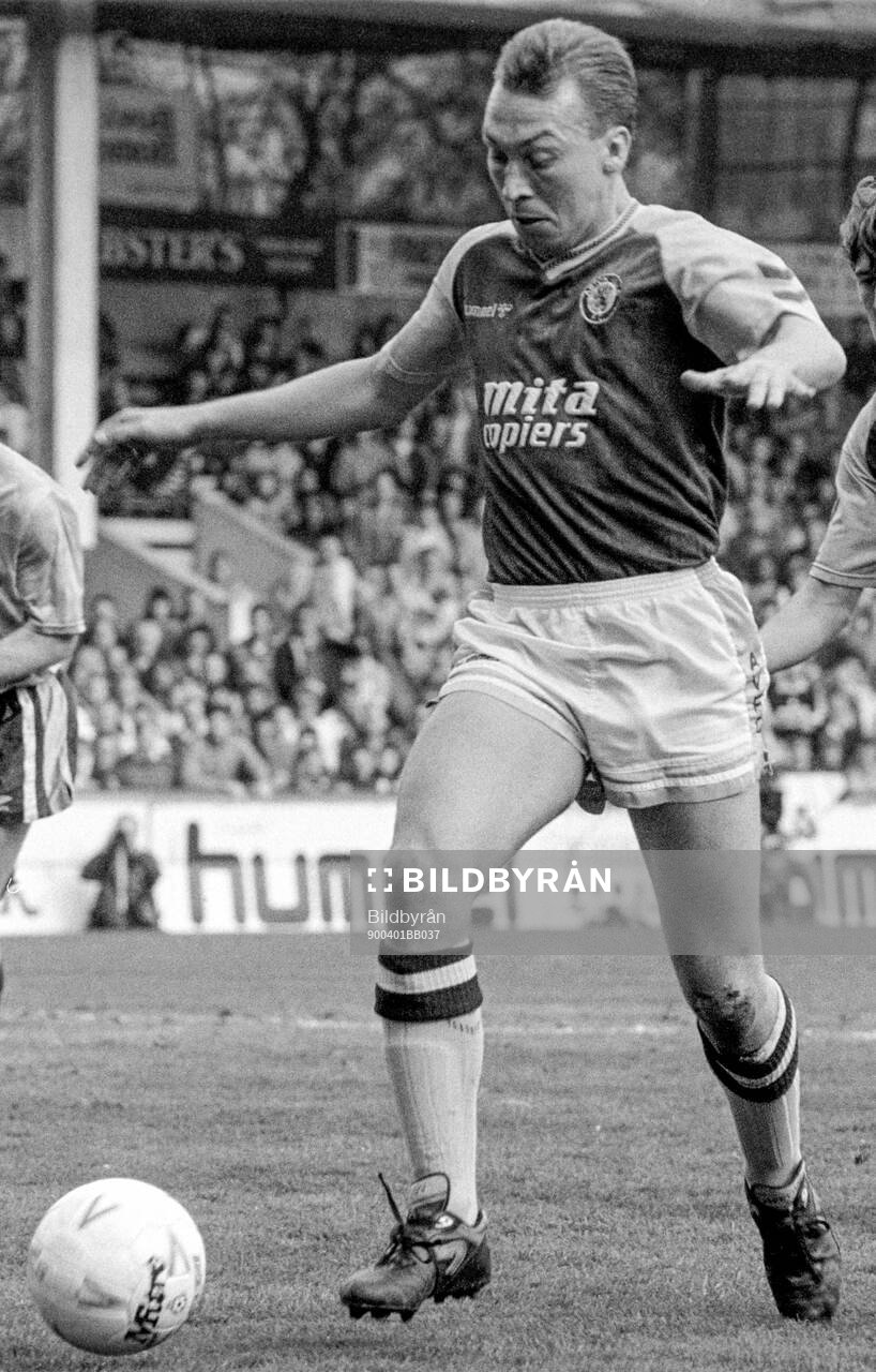 Football, Barclays League Division 1 1989-1990, Aston Villa - Manchester City: Aston Villas David Platt. 