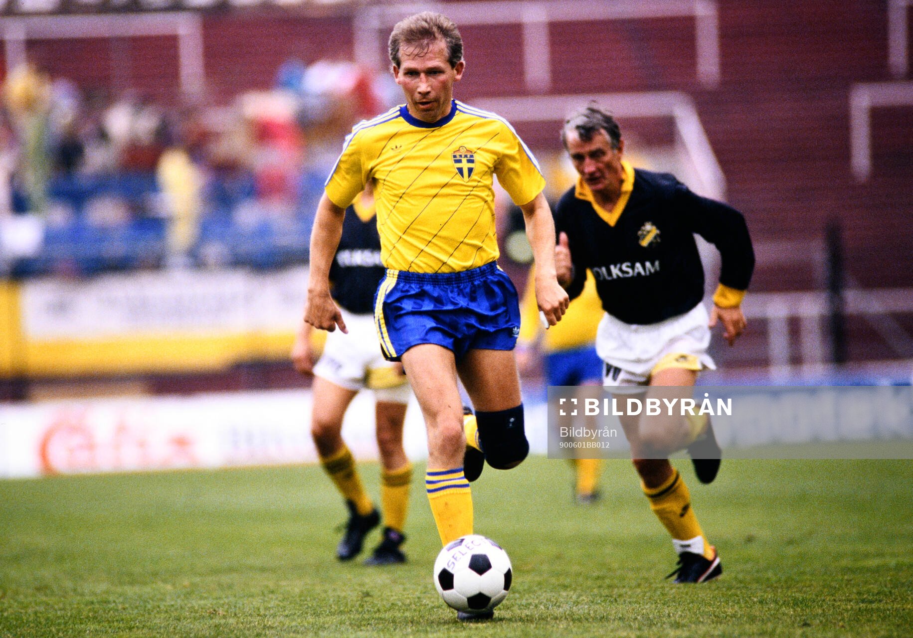 Ca 1990 Fotboll, veteranmatch på Råsunda Fotbollstadion,