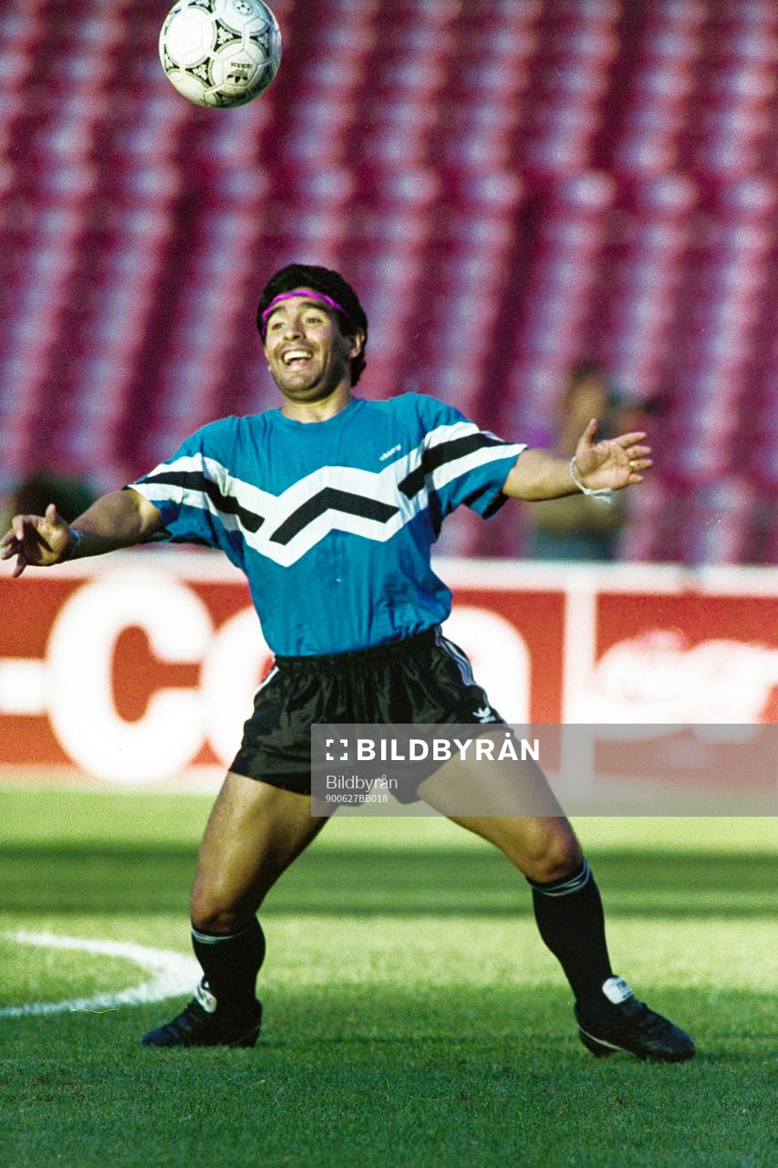 Diego Maradona på träningen