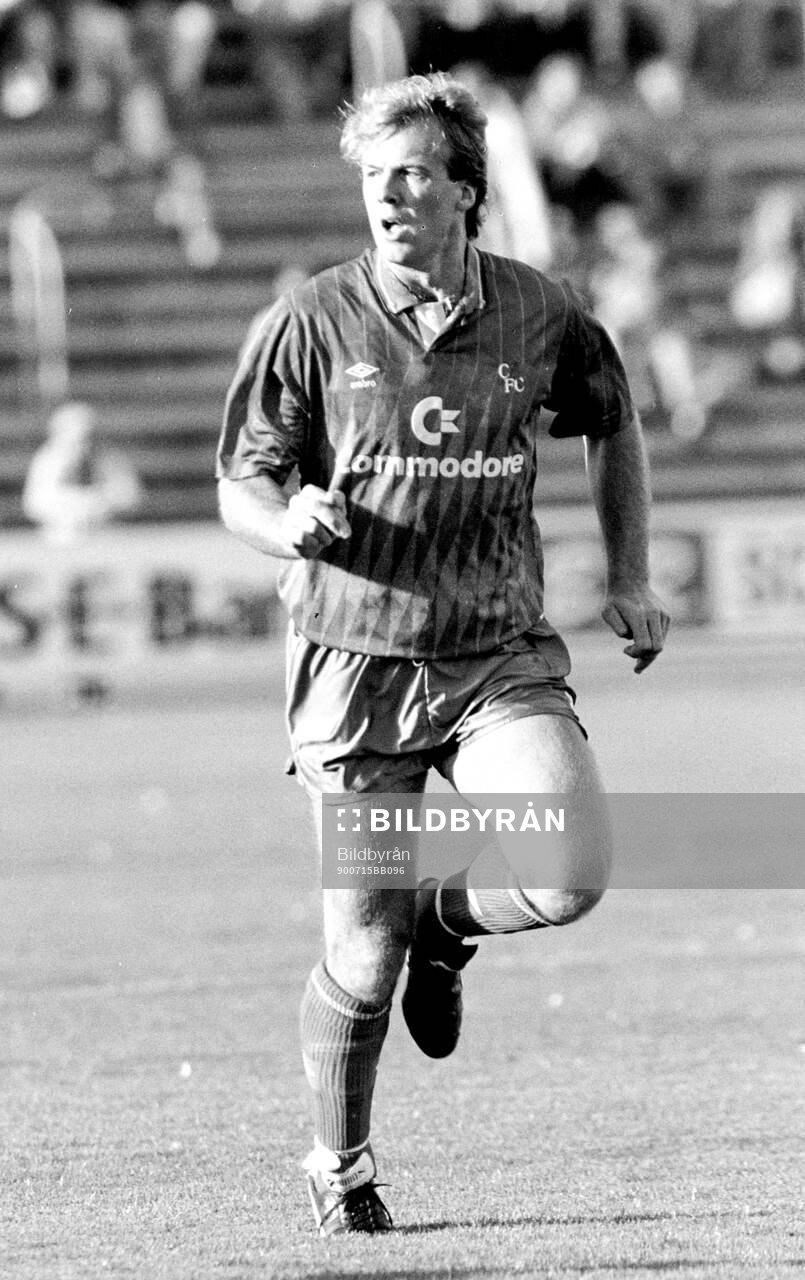 Football, Friendly Training Game 1990, Helsingborg - Chelsea: Chelseas Kerry Dixon.
