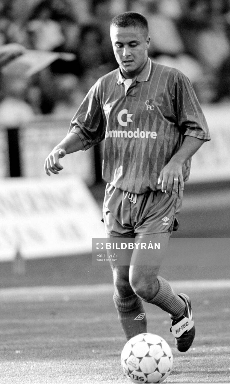 Football, Friendly Training Game 1990, Helsingborg - Chelsea: Chelseas Dennis Wise.