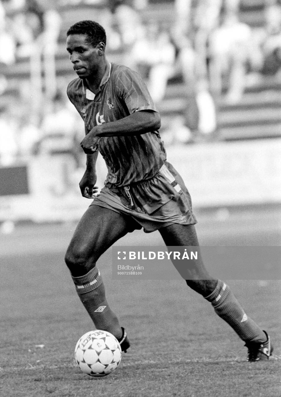 Football, Friendly Training Game 1990, Helsingborg - Chelsea: Chelseas Kenneth Monkou.