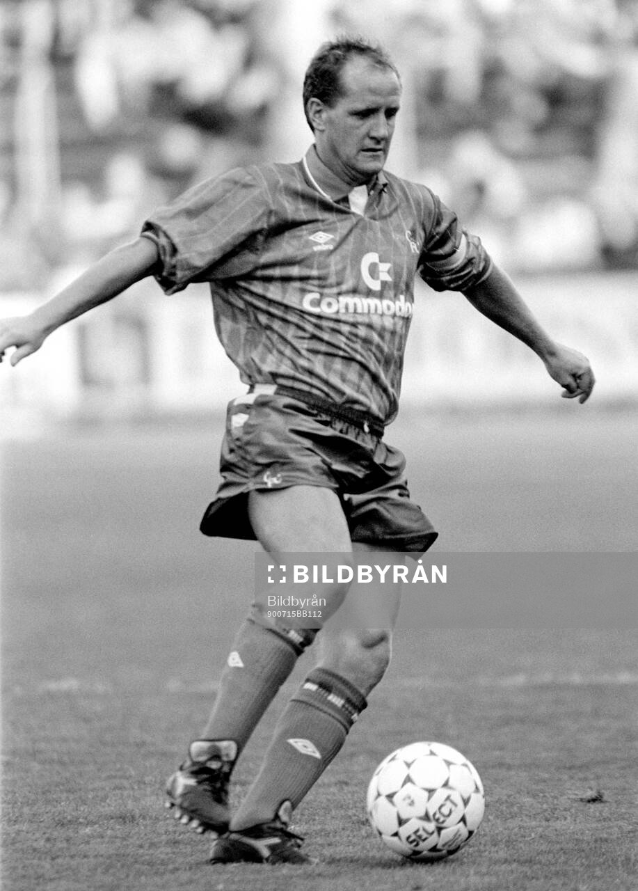 Football, Friendly Training Game 1990, Helsingborg - Chelsea: Chelseas Peter Nicholas.