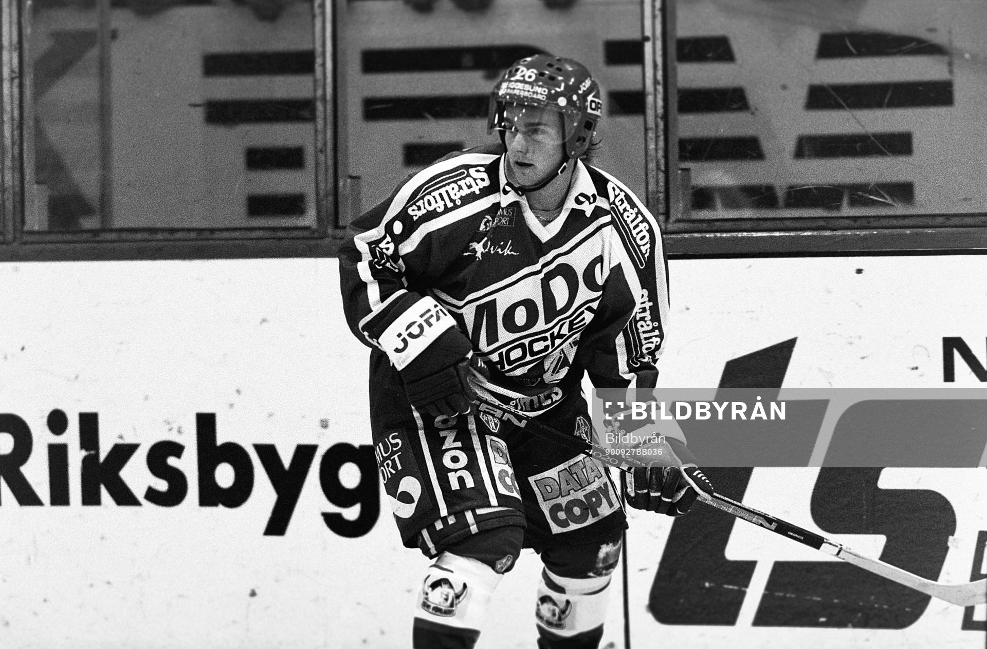 Lars Byström, Modo