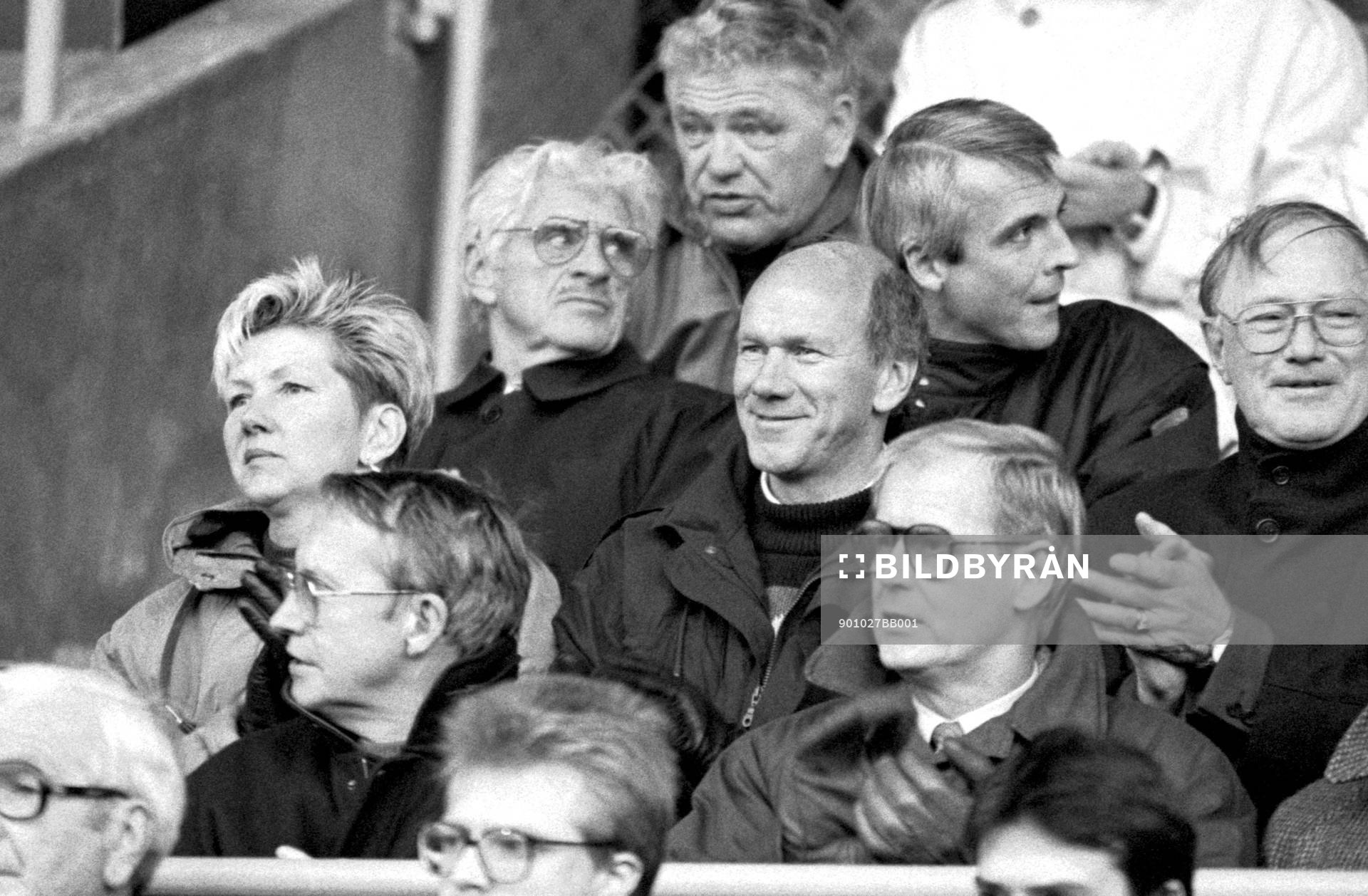 Tommy Svensson sitter bland publiken