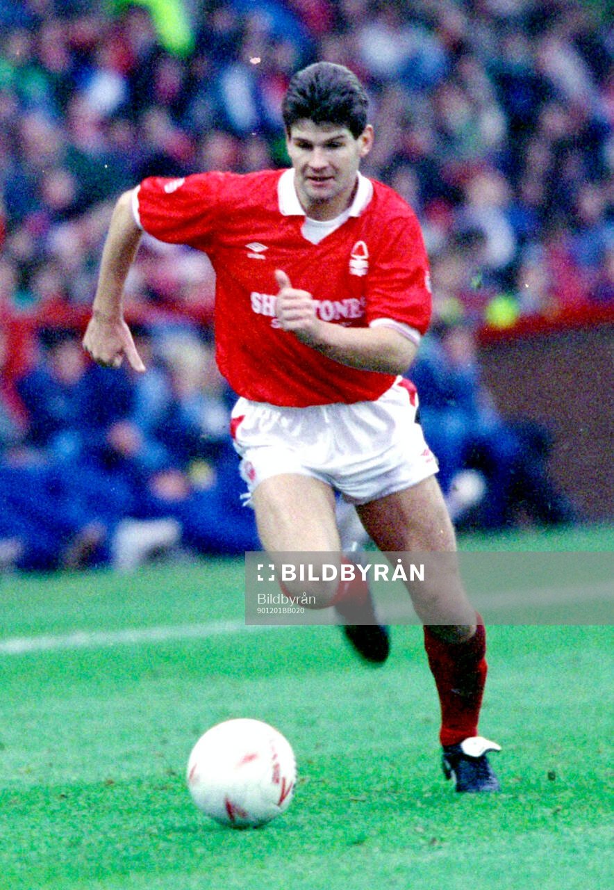 Football, Barclays League Division 1, England 1990-1991, Nottingham Forest - Luton: Nottinghams Brian Laws.