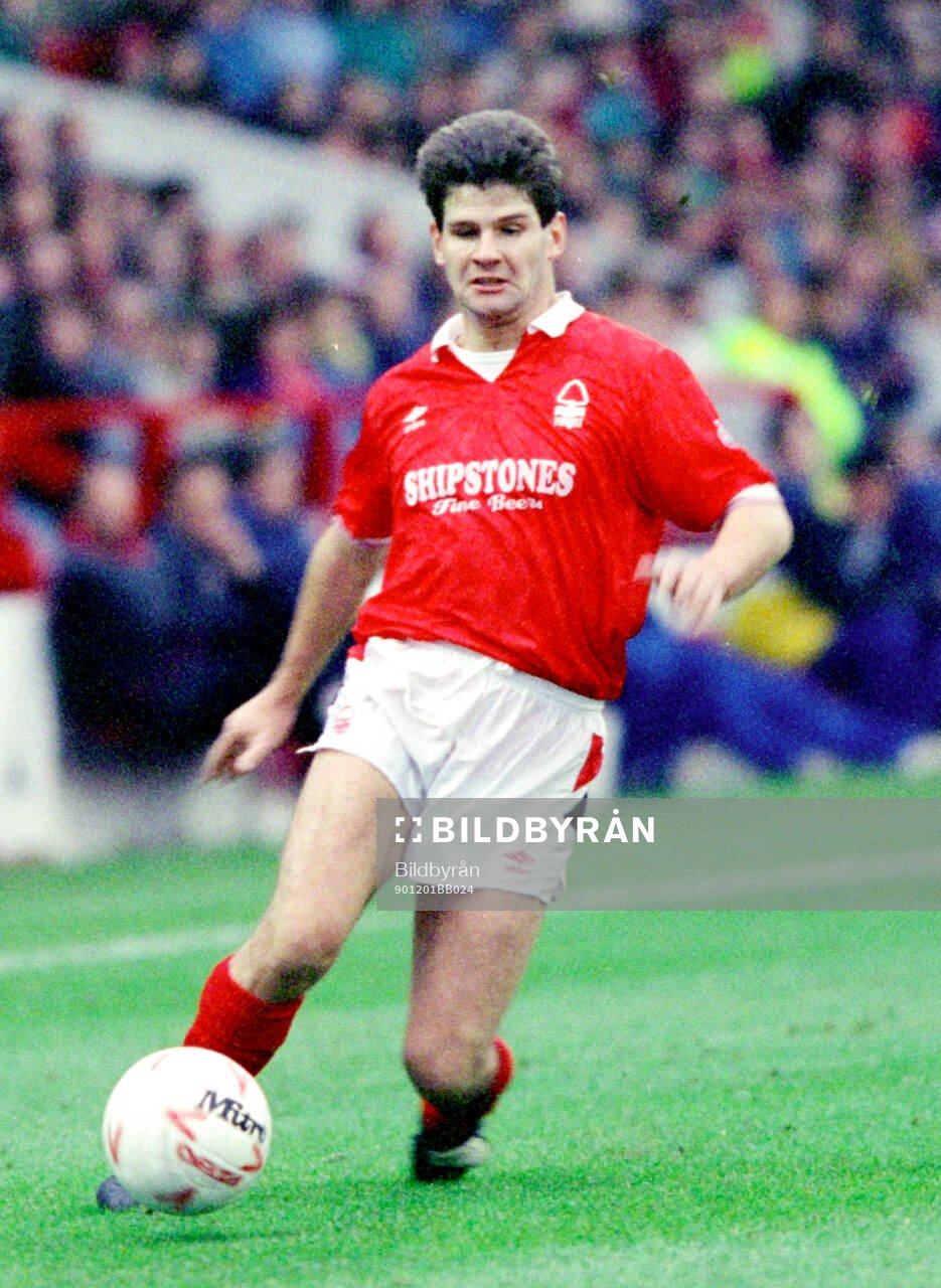 Football, Barclays League Division 1, England 1990-1991, Nottingham Forest - Luton: Nottinghams Brian Laws.