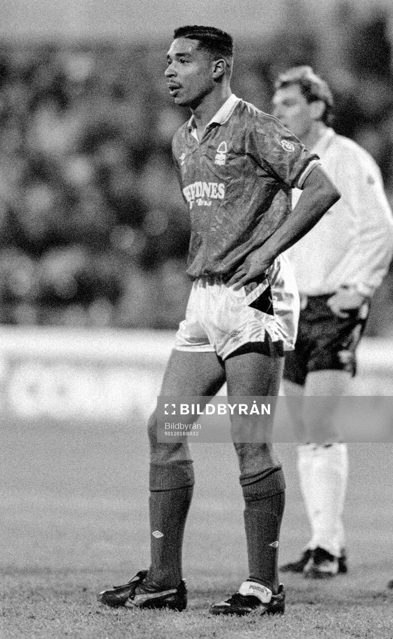 Football, Barclays League Division 1, England 1990-1991, Nottingham Forest - Luton: Nottinghams Des Walker.