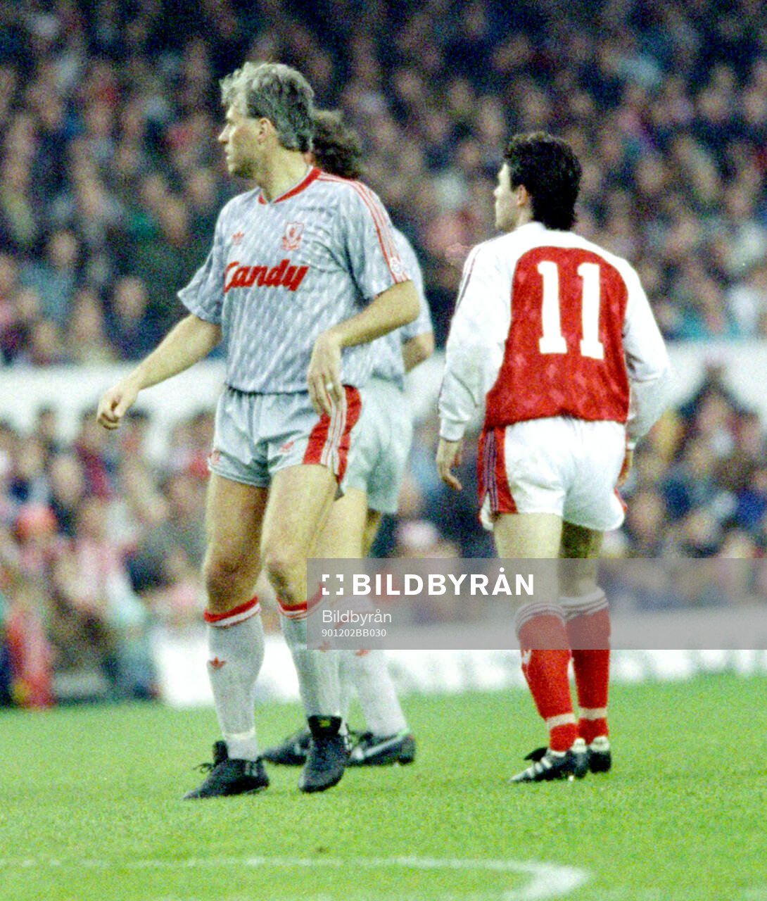  Liverpools Glenn Hysen and Arsenals Anders Limpar.