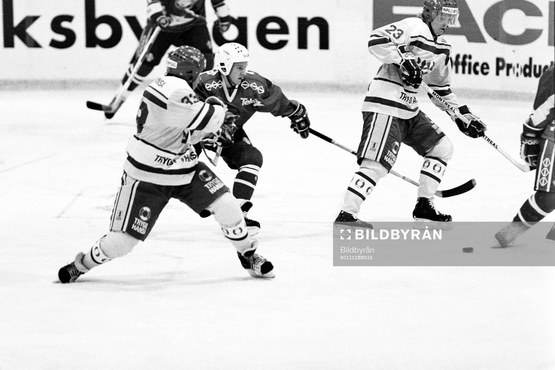 Tomaz Eriksson, Sverige vid pucken
