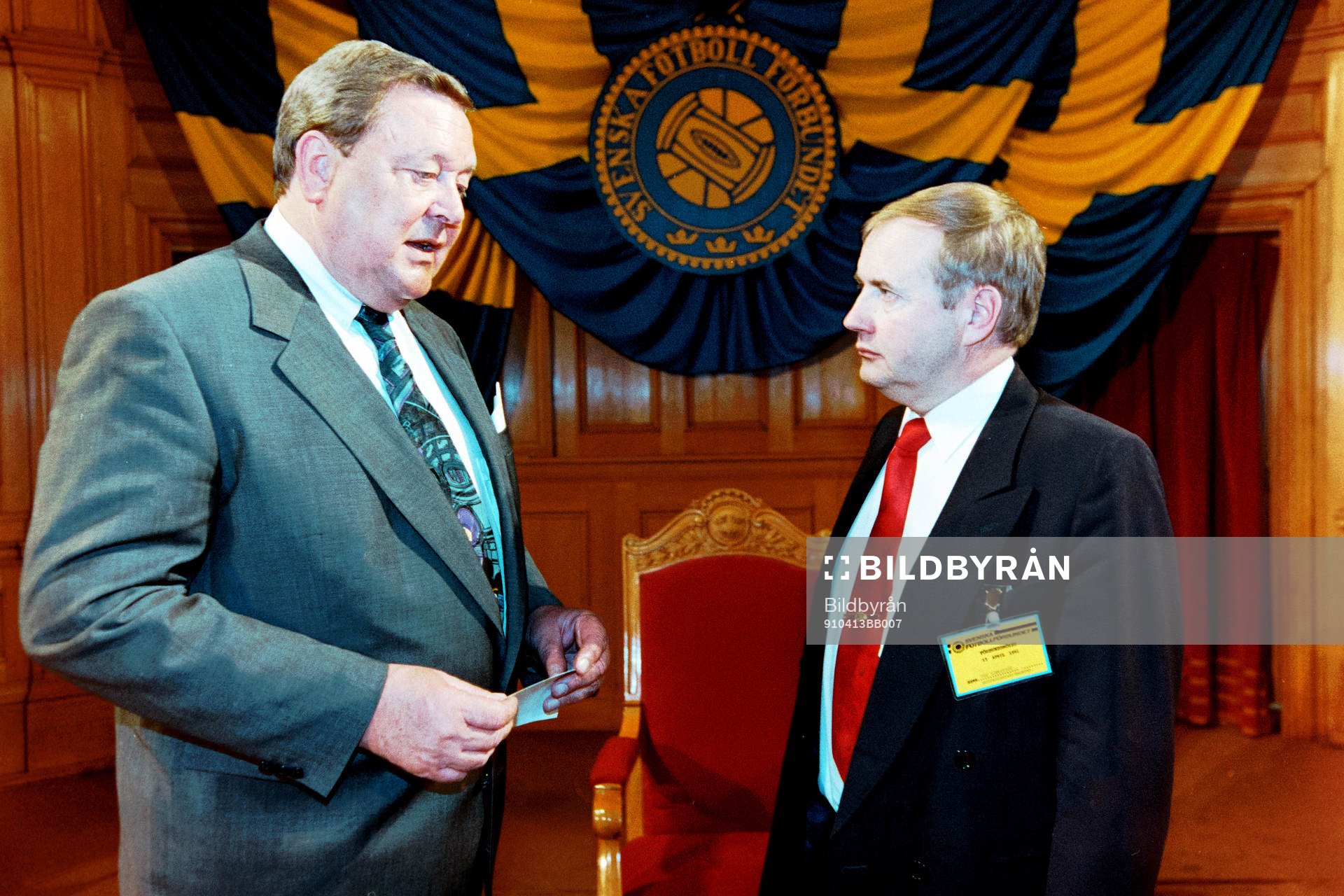 Fotboll, Svenska Fotbollsförbundet, Årsmöte: Lennart Johansson, ordförande i Svenska fotbollförbundet och idrottsminister Ulf Lönnqvist.