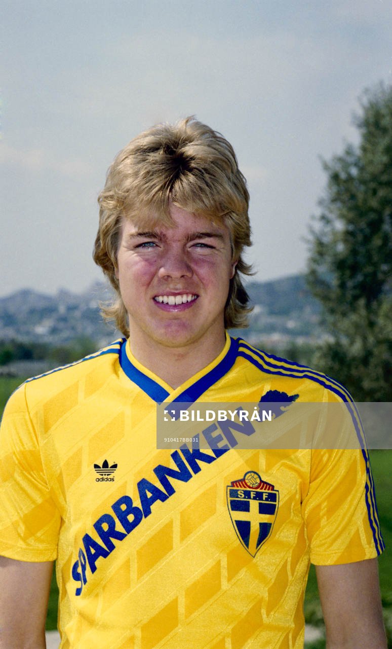 Tomas Brolin, Sverige