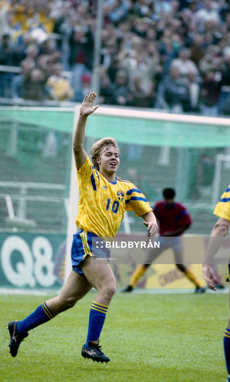 Tomas Brolin, Sverige